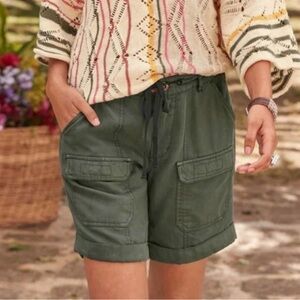 Sundance Desert Utility Cargo Pocket Shorts Army Green size 14 Petite Fall